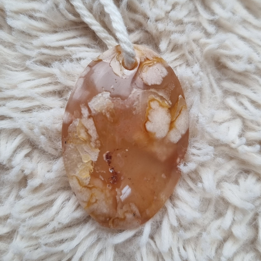 Bloemagaat amulet