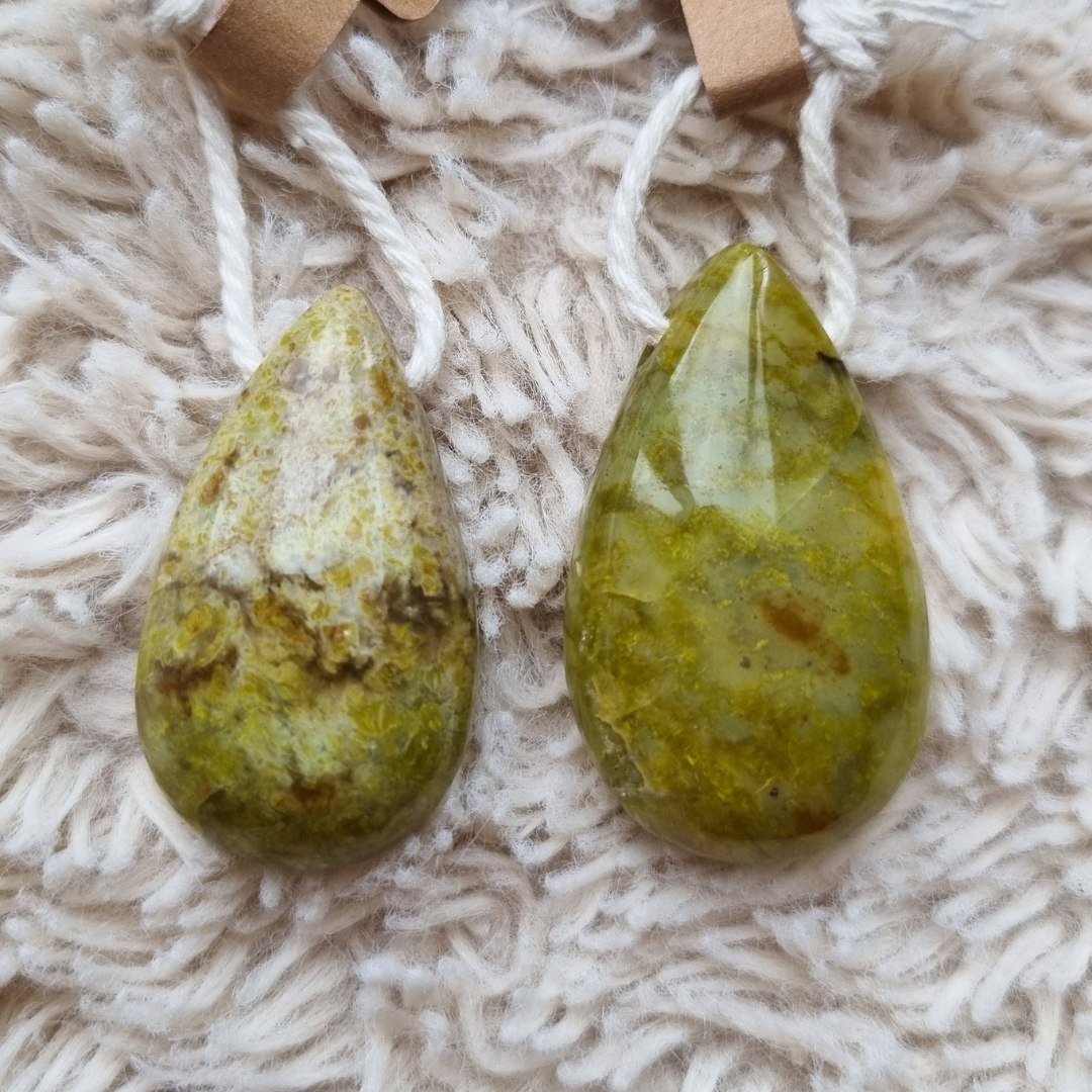 Groene opaal druppel hanger