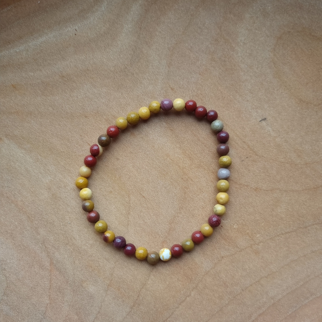 mookaiet kogelarmband