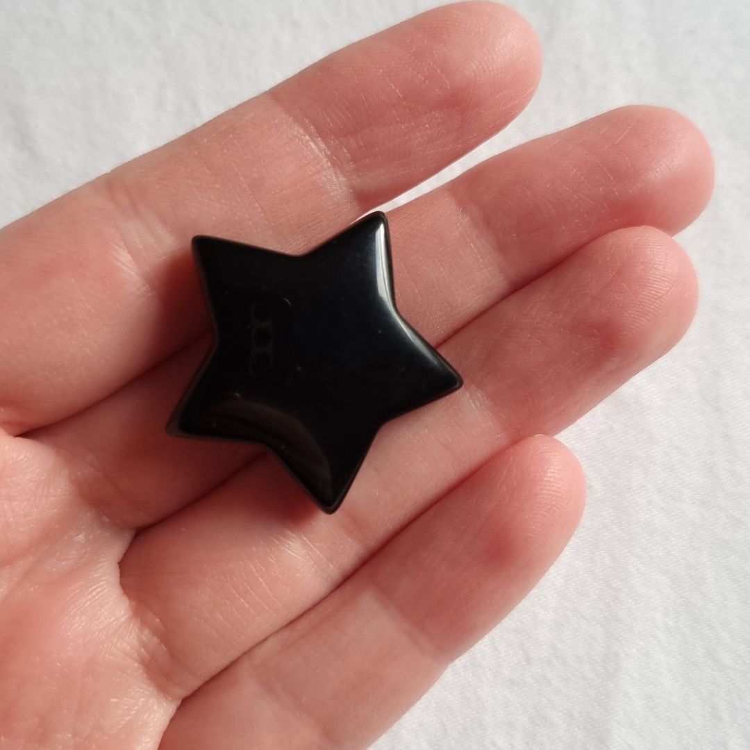 Obsidiaan koestersterretje