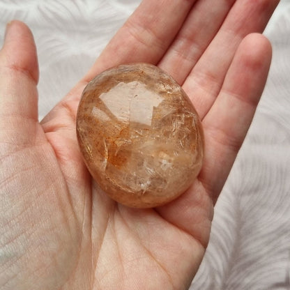 Red healer handsteen