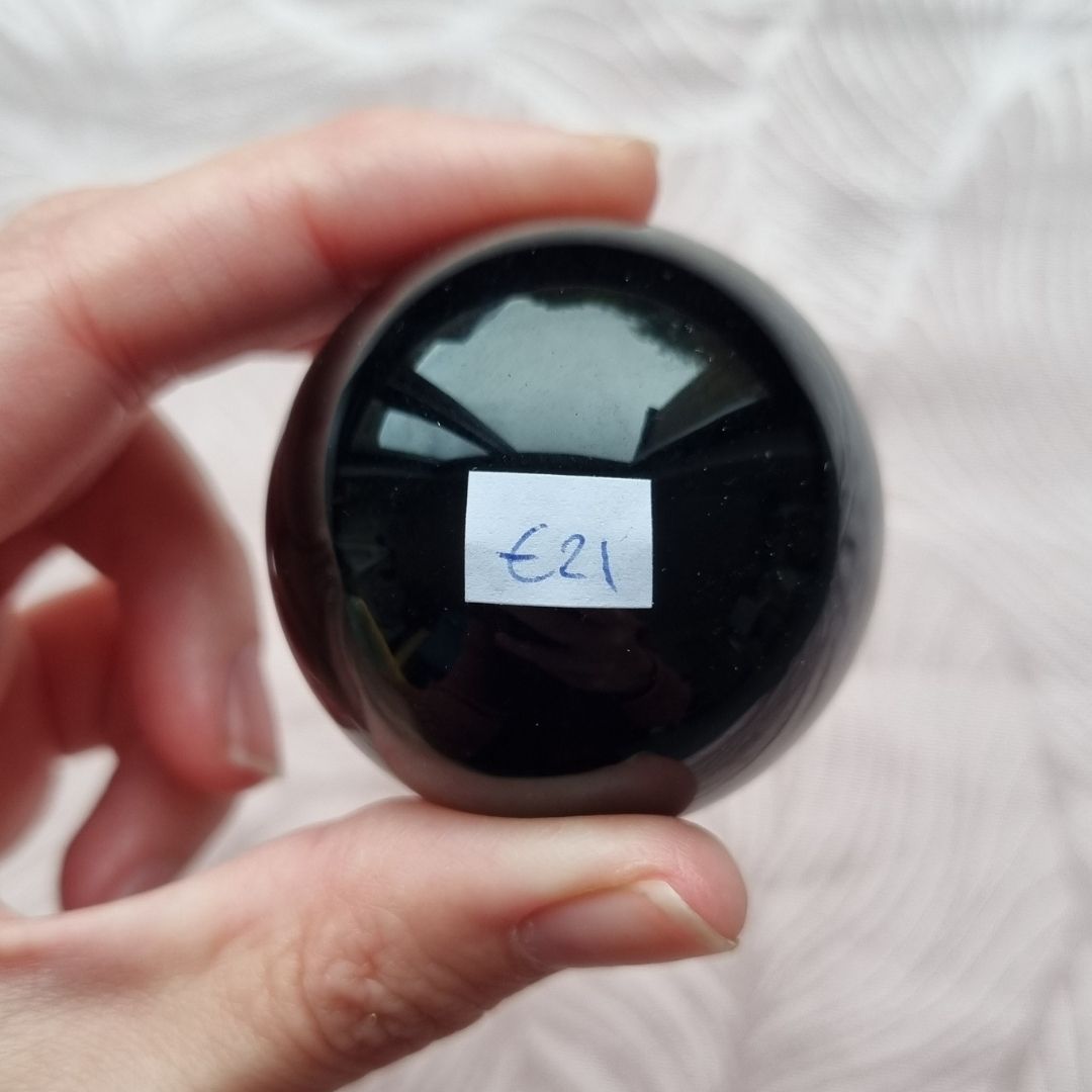 Obsidiaan bol 
