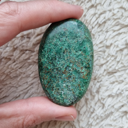 Groene apatiet zaksteen